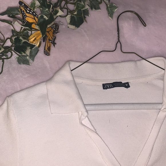 Small ZARA white collar crop top 🤍🤍 - Picture 2 of 4